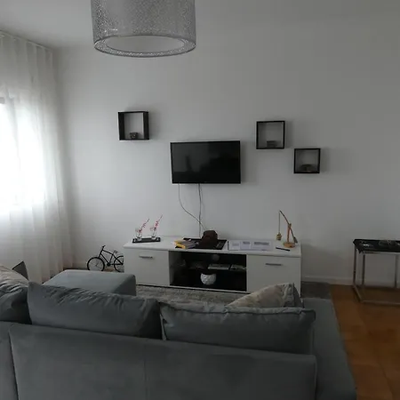 Casa Sandra - Carlota * Lousa (Central Portugal)